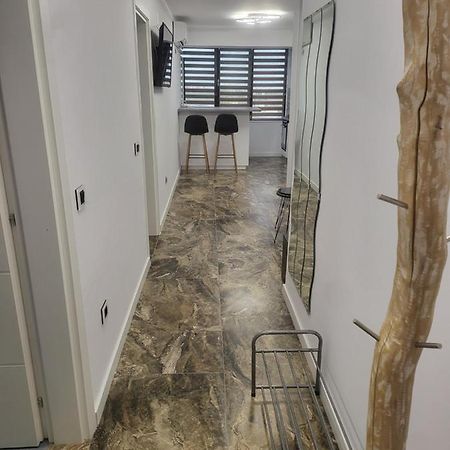 Apartament Bloc Nou - Self Check In - Free Parking Крайова Екстериор снимка