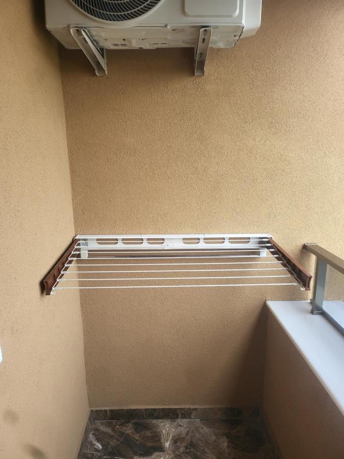 Apartament Bloc Nou - Self Check In - Free Parking Крайова Екстериор снимка